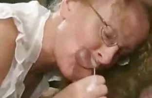 Watch video geile Babe masturbiert Pussy sex video ältere frauen zum Orgasmus auf Kostenlose porno-Site, die Heimat der kostenlosen Мастурбация porno-videos und sex sex-Filme online.